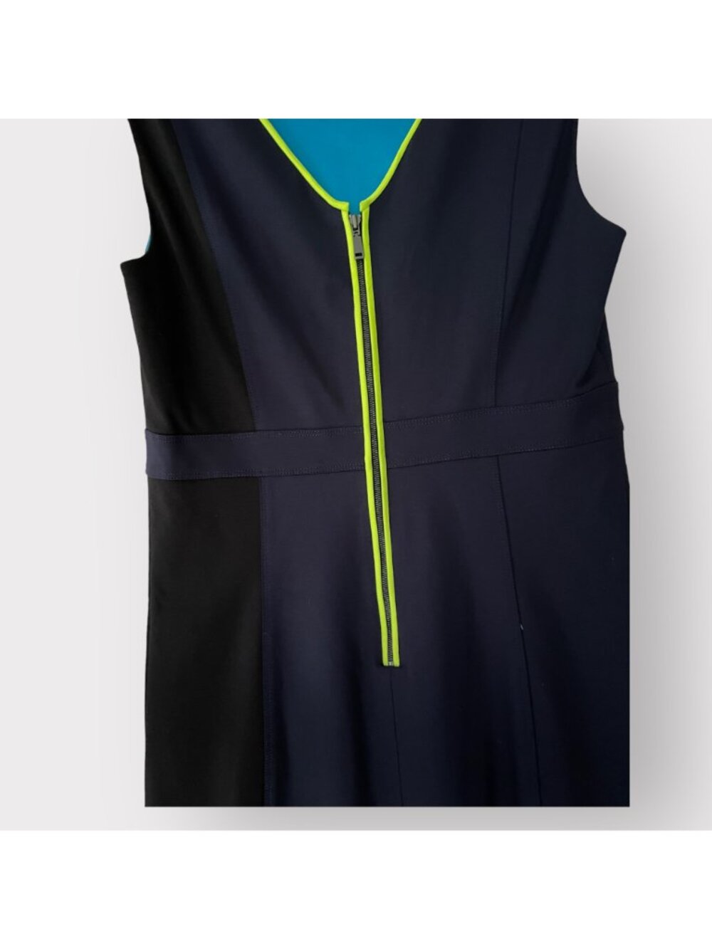 Elie Tahari Size 10 Navy Margot Sleeveless Round Neck Knee Length Sheath Dress - Picture 11 of 11